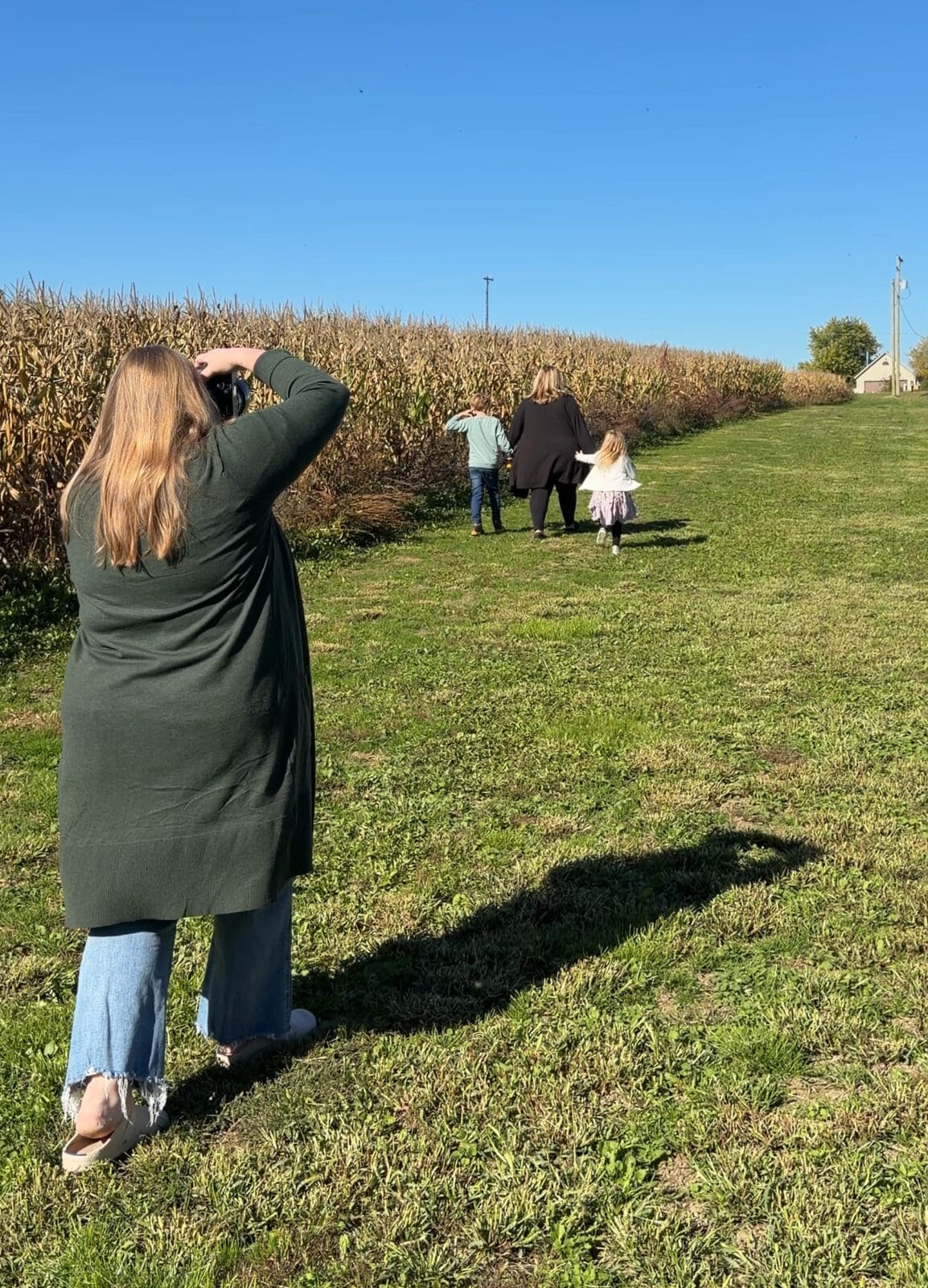 Photographer giving space to the family to earn trust.